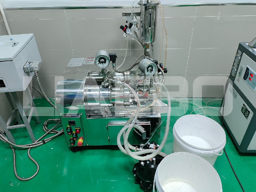 江蘇某乳膠制品企業(yè)1L砂磨機調(diào)試成功