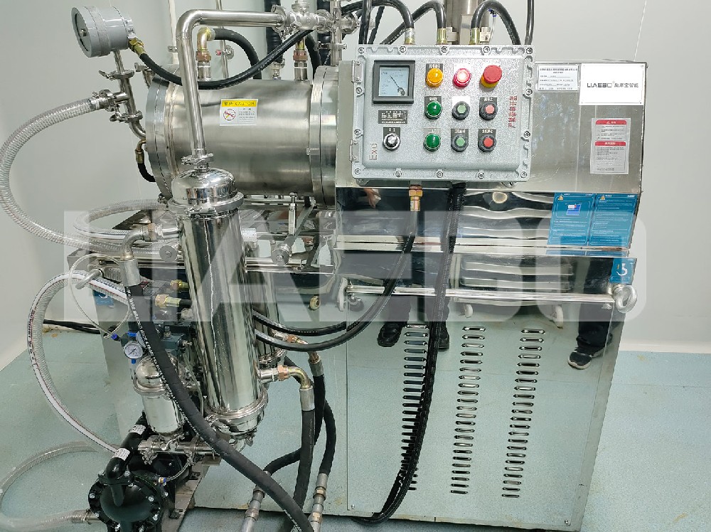 北京某公司25L砂磨機調(diào)試成功