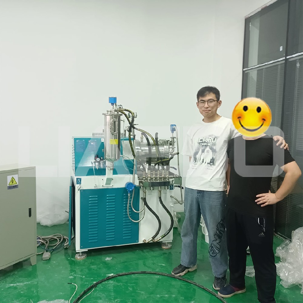 江蘇某材料企業(yè)5L納米砂磨機調(diào)試成功